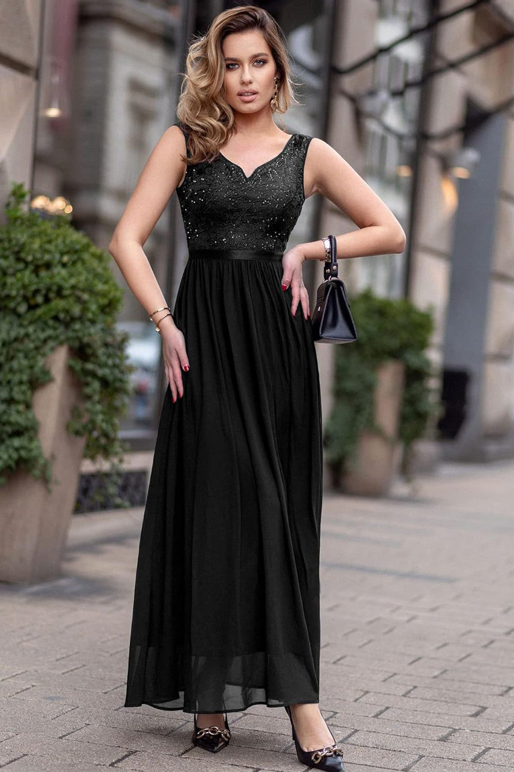 Schwarz V-Ausschnitt Chiffon Abendkleider mit Perlen