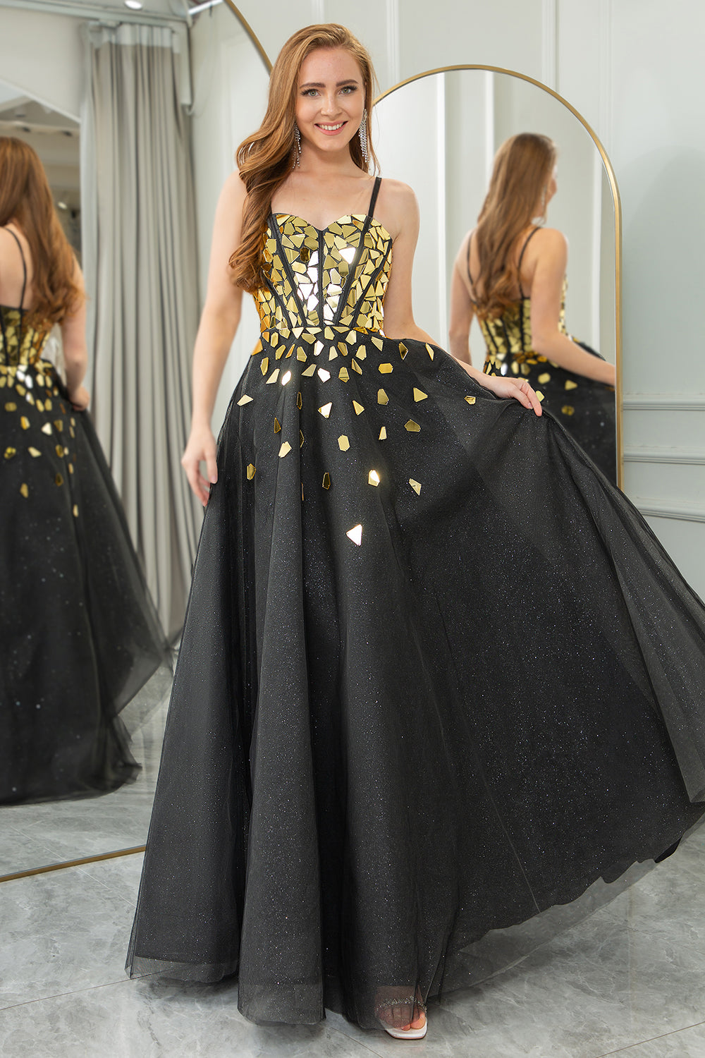 Schwarzes goldenes Pailletten-A-Line-Langkorsett-Spiegel-Ballkleid