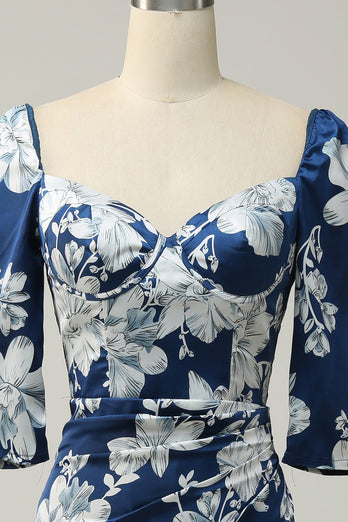 Tintenblaues Brautjungfernkleid mit Blumenmuster und Ärmeln