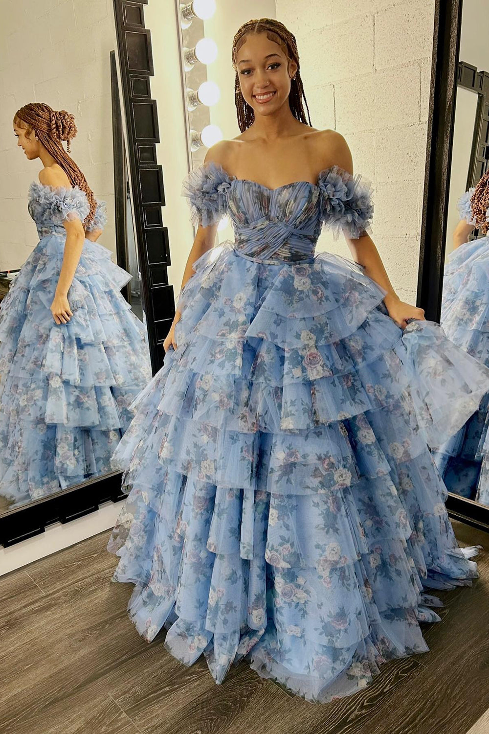 Blau Schulterfrei Gestuftes Abendkleid mit Plissee und Blumen bedrucktes