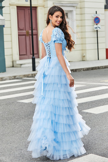 Wunderschönes Himmelblaues Abendkleid mit V-Ausschnitt und Rüschen