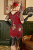 Laden Sie das Bild in den Galerie-Viewer, Goldenes und rotes 1920er Jahre Plus Size Kleid mit 20er Jahre Accessoires Set